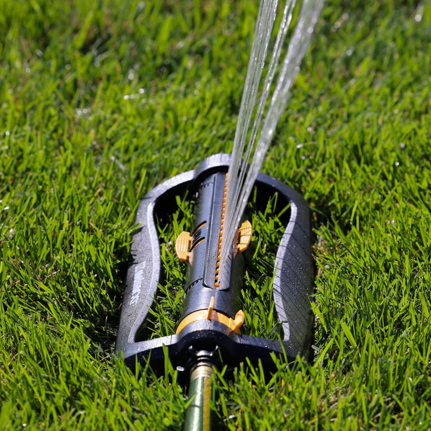Melnor 65165AMZ XT Turbo Oscillating Sprinkler, 4,500 sq. ft., Quick Connect Bundle, 2-Way Adjustable, Black, Yellow 🍁 All In One Marketplace Canada