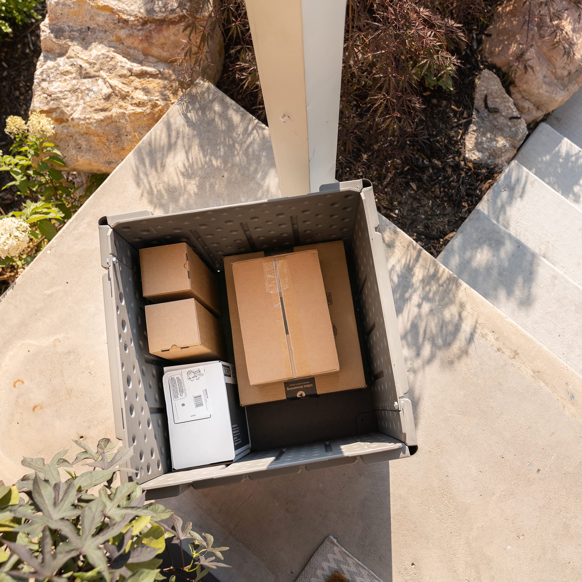 LIFETIME 25 Gallon Outdoor Storage Cube, Deckbox, Brown lid, Storage Box for Gardening Tools, Pool Supplies, Patio Furniture & More 🍁 All In One Marketplace Canada