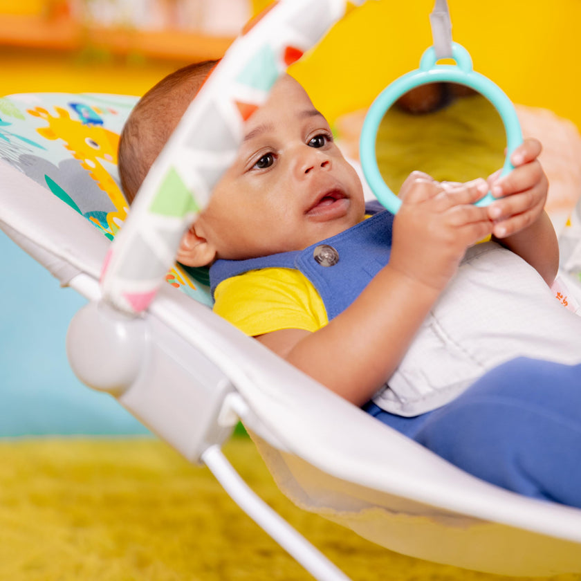 Bright Starts Baby Bouncer Soothing Vibrations Infant Seat - Removable Toy Bar, Nonslip Feet, 0-6 Months Up to 20 lbs (Safari Fun) 🍁 All In One Marketplace Canada