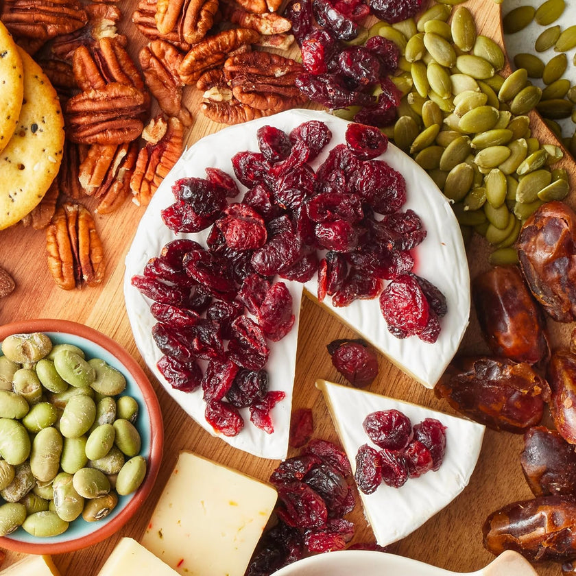 Yupik Organic Cranberries, 1 kg, Non-GMO, Gluten-Free, Kosher, Vegan, Sweetened Dried Fruits, Fruity & Tart, Plump & Chewy, Source of Fiber, Healthy Snacks, Ideal for Baking & Topping 🍁 All In One Marketplace Canada