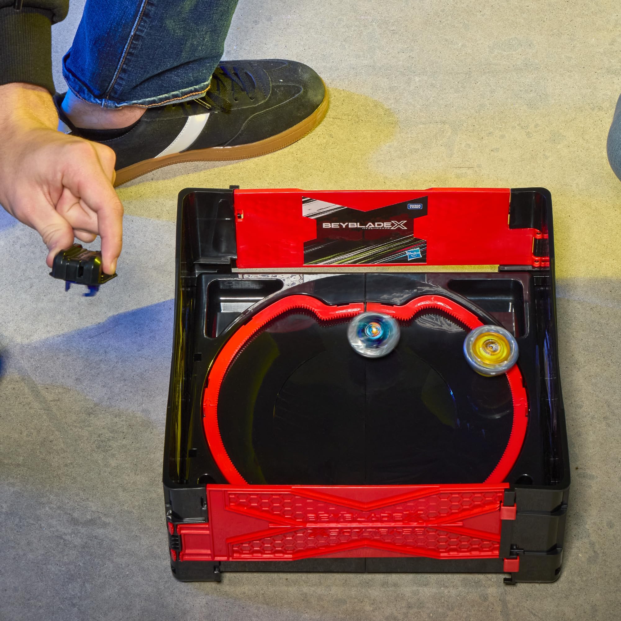 Beyblade X Clash & Carry Beystadium Battle Arena for Beyblade Spinning-Top Toys, Kids Gifts, Ages 8+ 🍁 All In One Marketplace Canada