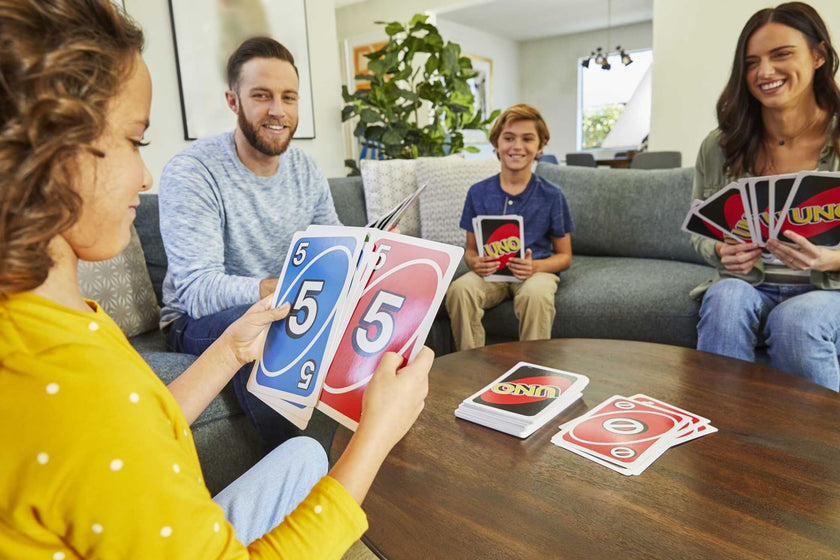 Mattel Games Giant UNO Card Game for Kid, Adult & Families, Color Blind Accessible & Customizable Large Deck 🍁 All In One Marketplace Canada