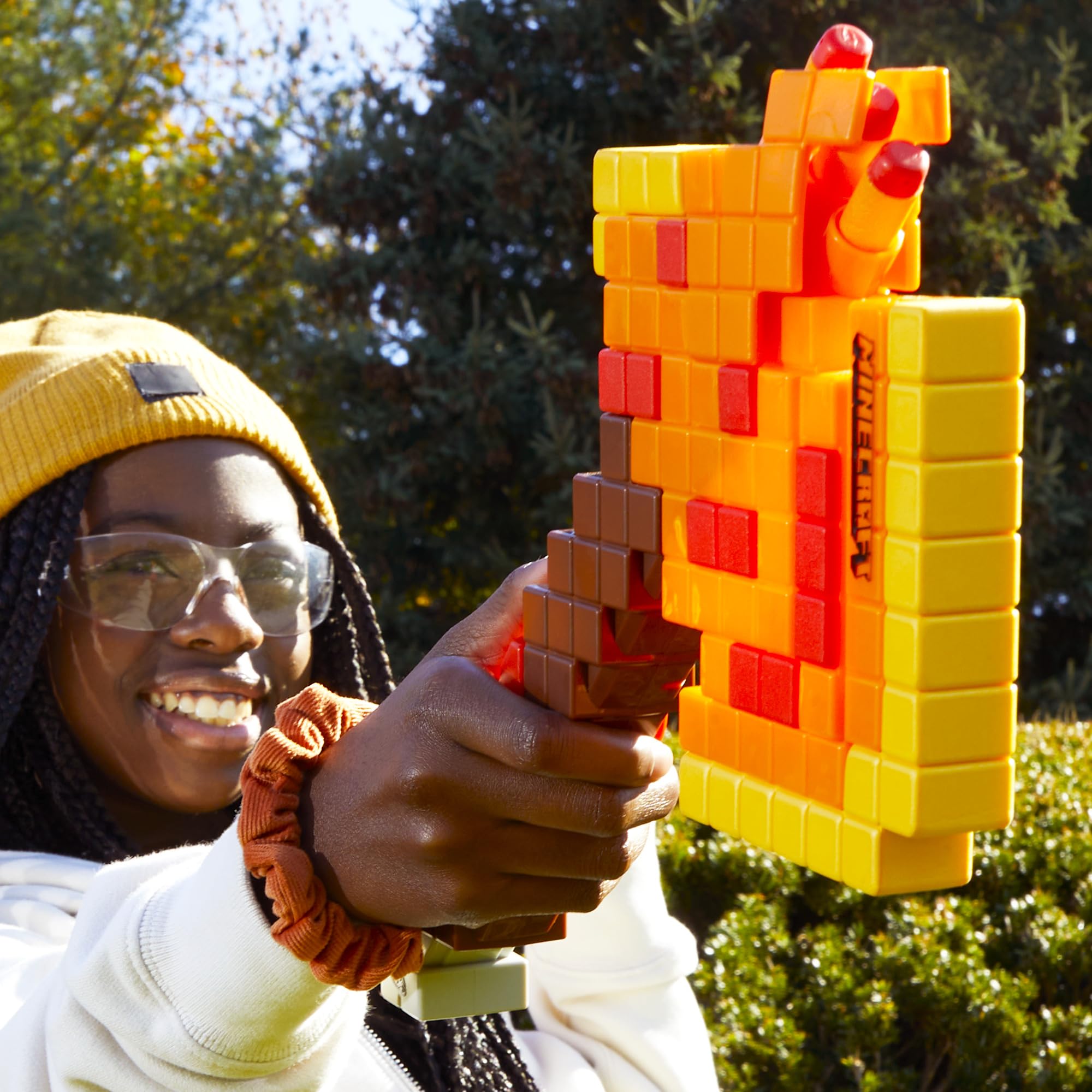 Nerf Minecraft Firebrand, Dart Blasting Axe, 6 Nerf Elite Foam Darts, Design Inspired by Minecraft Axe in The Game, Pull Down Priming, Minecraft Toys 🍁 All In One Marketplace Canada