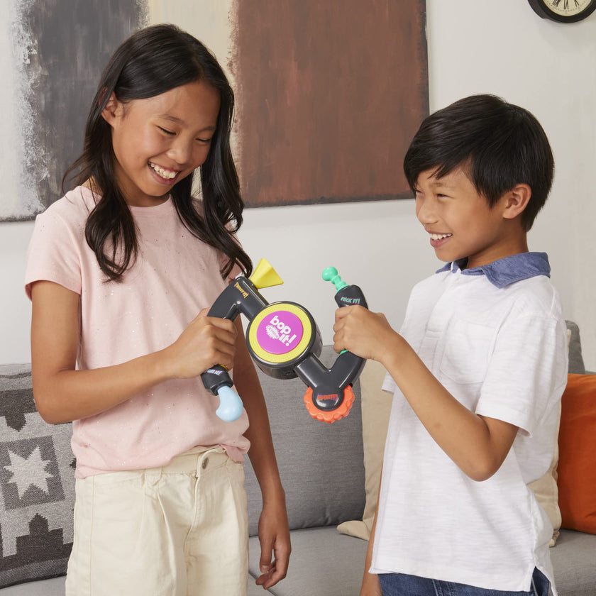 Bop It! Extreme Electronic Game for 1 or More Players, Fun Party Game for Kids Ages 8+, 4 Modes Including One-On-One Mode, Interactive Game (English) 🍁 All In One Marketplace Canada