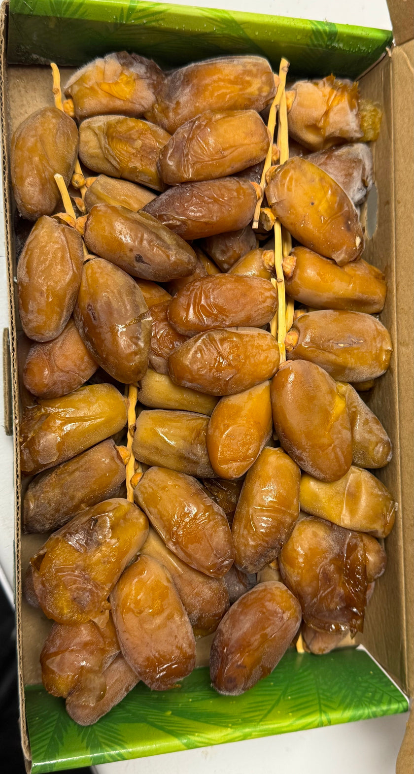 Tayeb Algerian Golden Deglet Nour Branched Dates 1kg