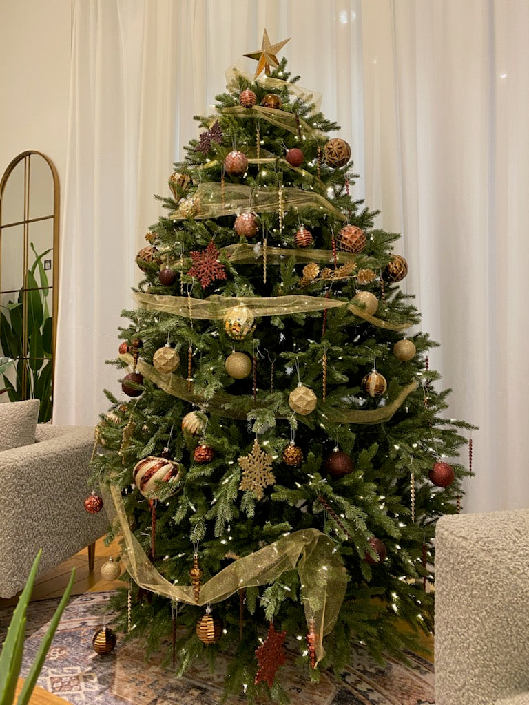 Artiplanto Oscar Most Realistic Artificial Fir Pre-Lit Christmas Tree 7.5'