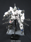 MG 1/100 Unicorn Gundam (Screen Image Special) Plastic Model Kit