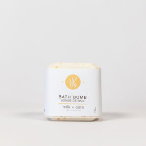 All Things Jill - Milk + Oats Bath Bomb (105g)