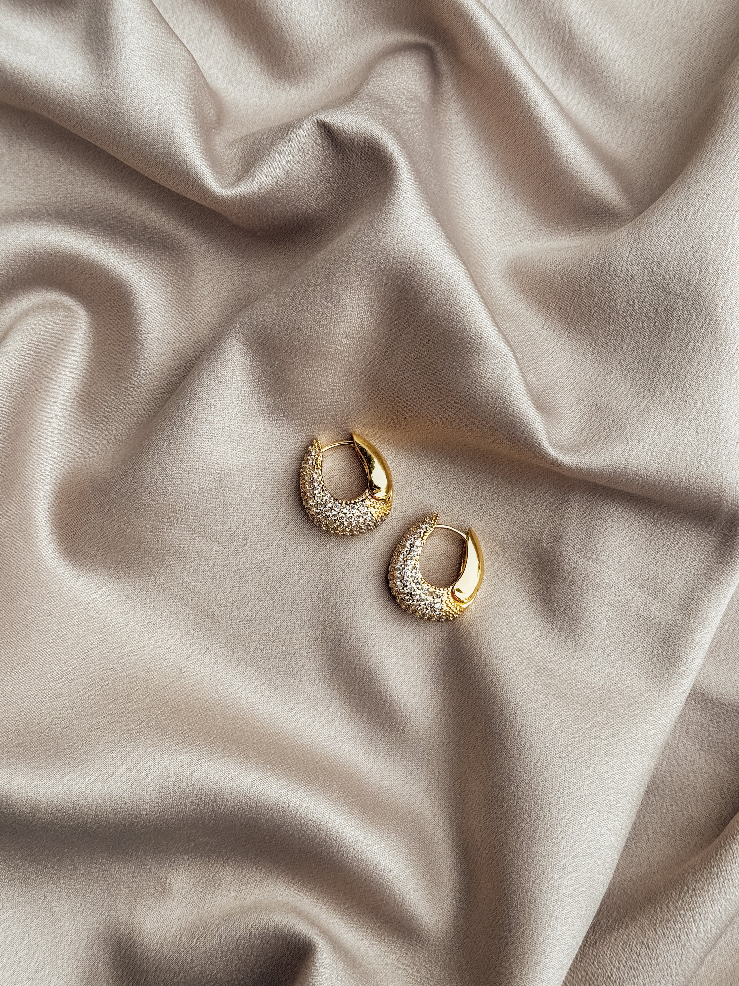 The James CZ Hoops