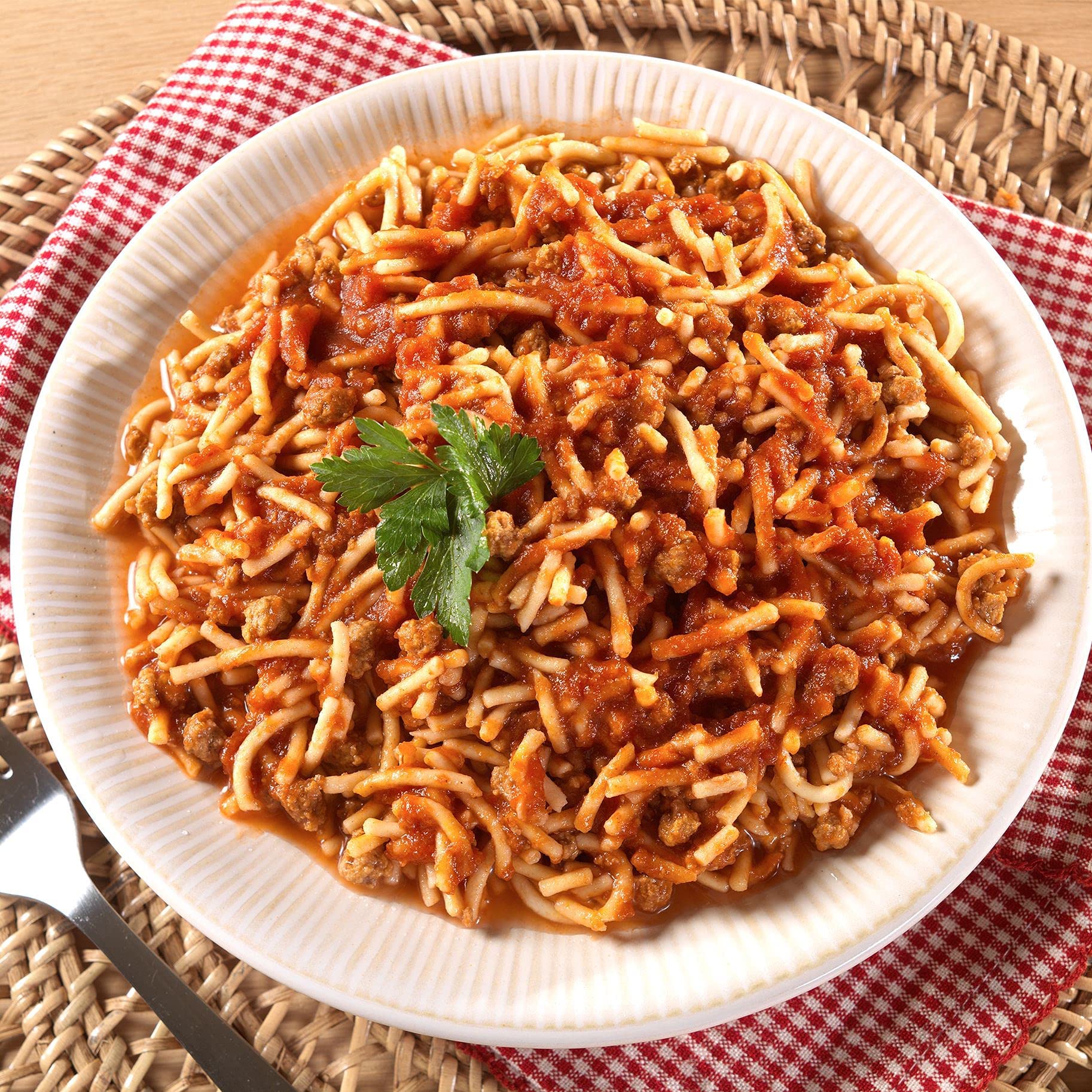 Mountain House Spaghetti with Meat Sauce Pouch| Freeze Dried Backpacking & Camping Food | Survival & Emergency Food | Entree Meal | Easy to Prepare | Delicious and Nutritious | Single Pouch 🍁 All In One Marketplace Canada