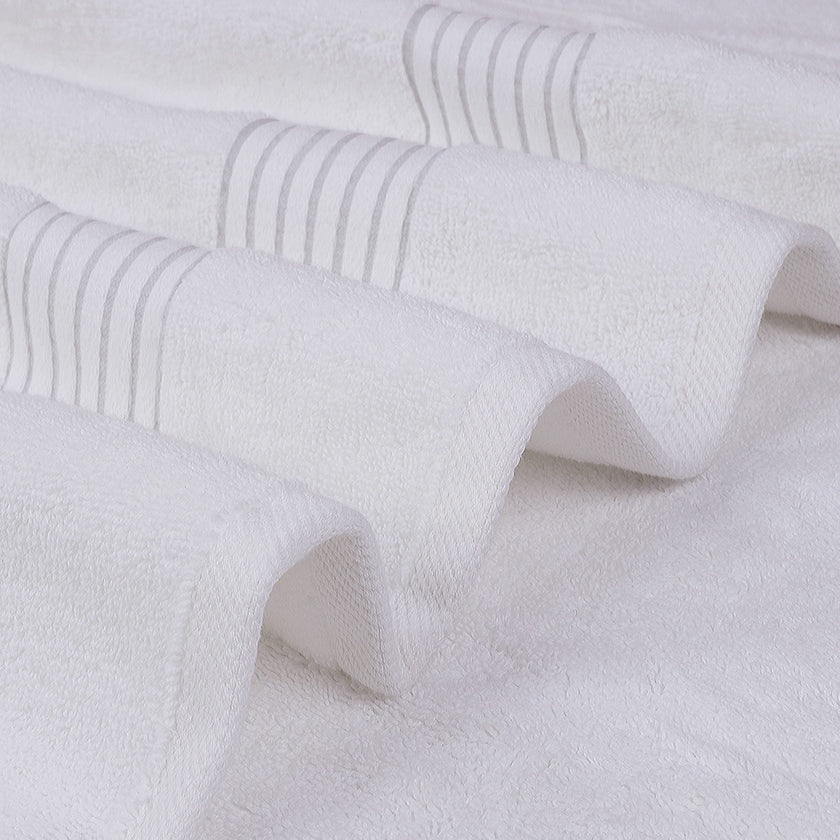 Utopia Towels Premium 100% Combed Ring Spun Cotton Bath Towels, Ultra Soft and Highly Absorbent, 27 by 54 inches, Large Bath Towels, 4 Pack, White 🍁 All In One Marketplace Canada