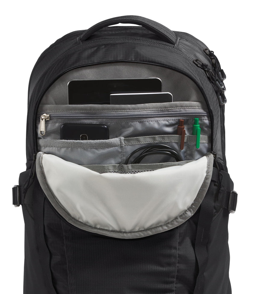 THE NORTH FACE Recon Everyday Laptop Backpack | Water Repellent Finish, 16