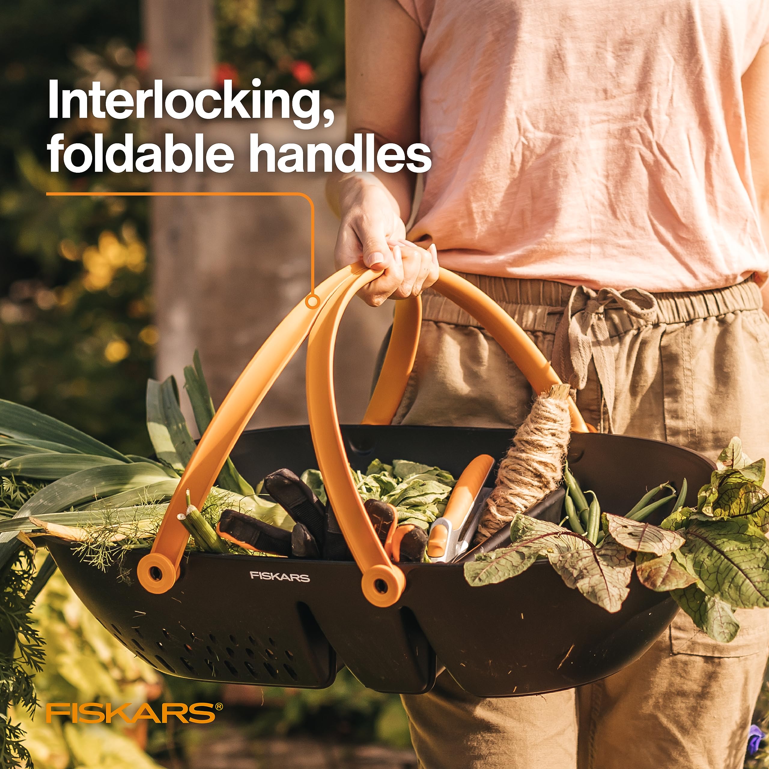 Fiskars Harvest Basket, Container for Gardening and Harvesting, Garden Tool with Ergonomic Handles and Collander 🍁 All In One Marketplace Canada