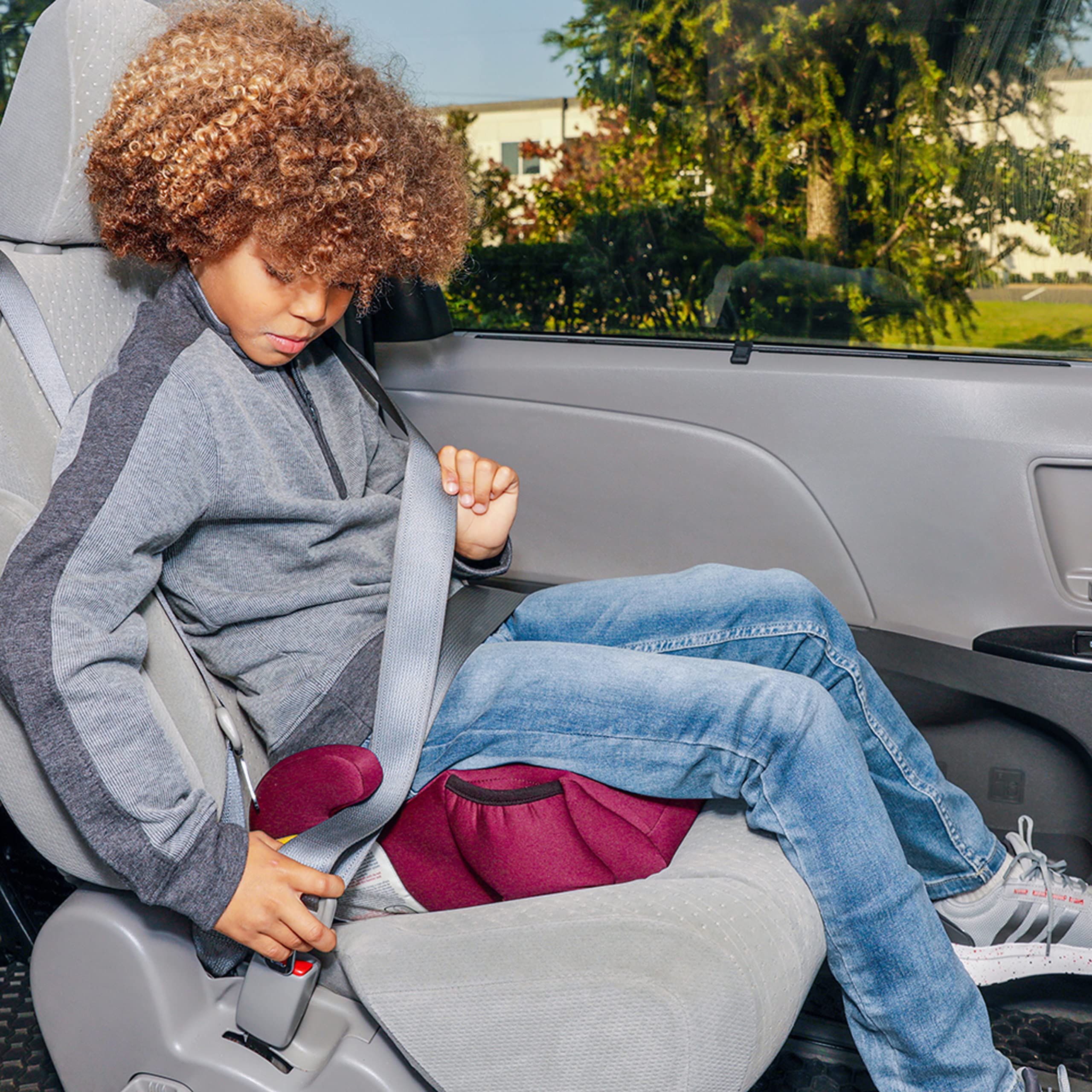 Diono Solana 2022, No Latch, Single Backless Booster Car Seat, Lightweight, Machine Washable Covers, Cup Holders, Pink 🍁 All In One Marketplace Canada