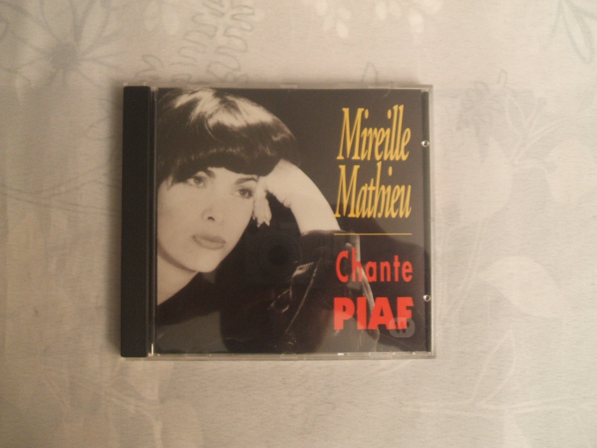 Chante Piaf