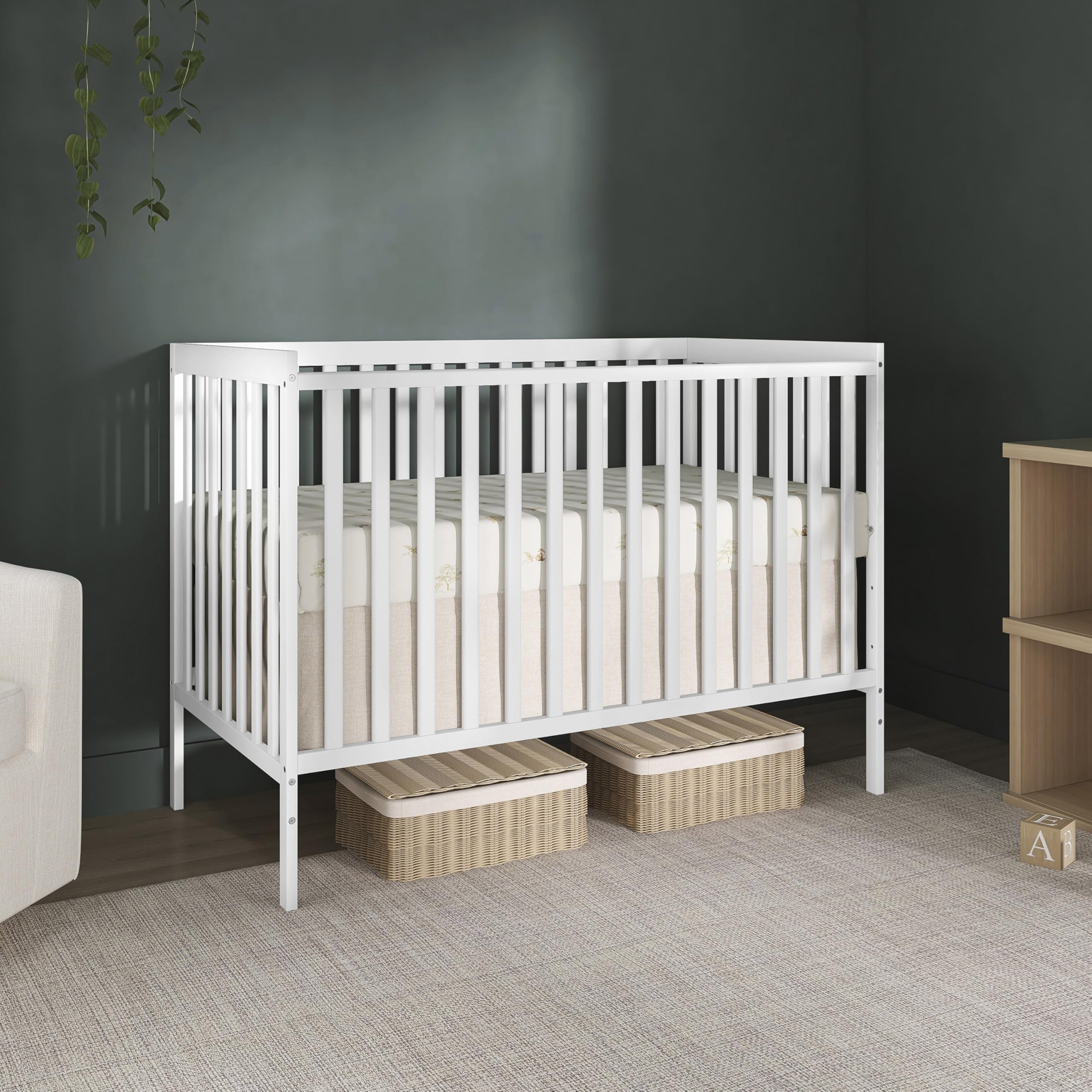Dream On Me Synergy 5-in-1 Convertible Crib in White, Greenguard Gold Certified, BSA Certified, 3 Mattress Height Settings, Classic Nursery Furniture 🍁 All In One Marketplace Canada