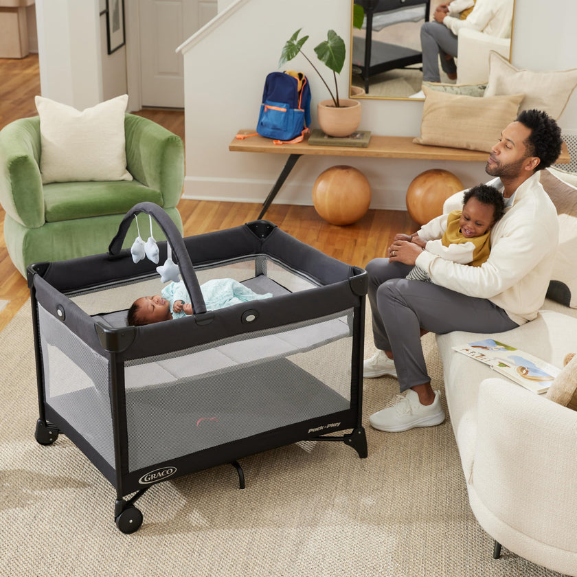 Graco On the Go Zip Playard, Reeves 🍁 All In One Marketplace Canada
