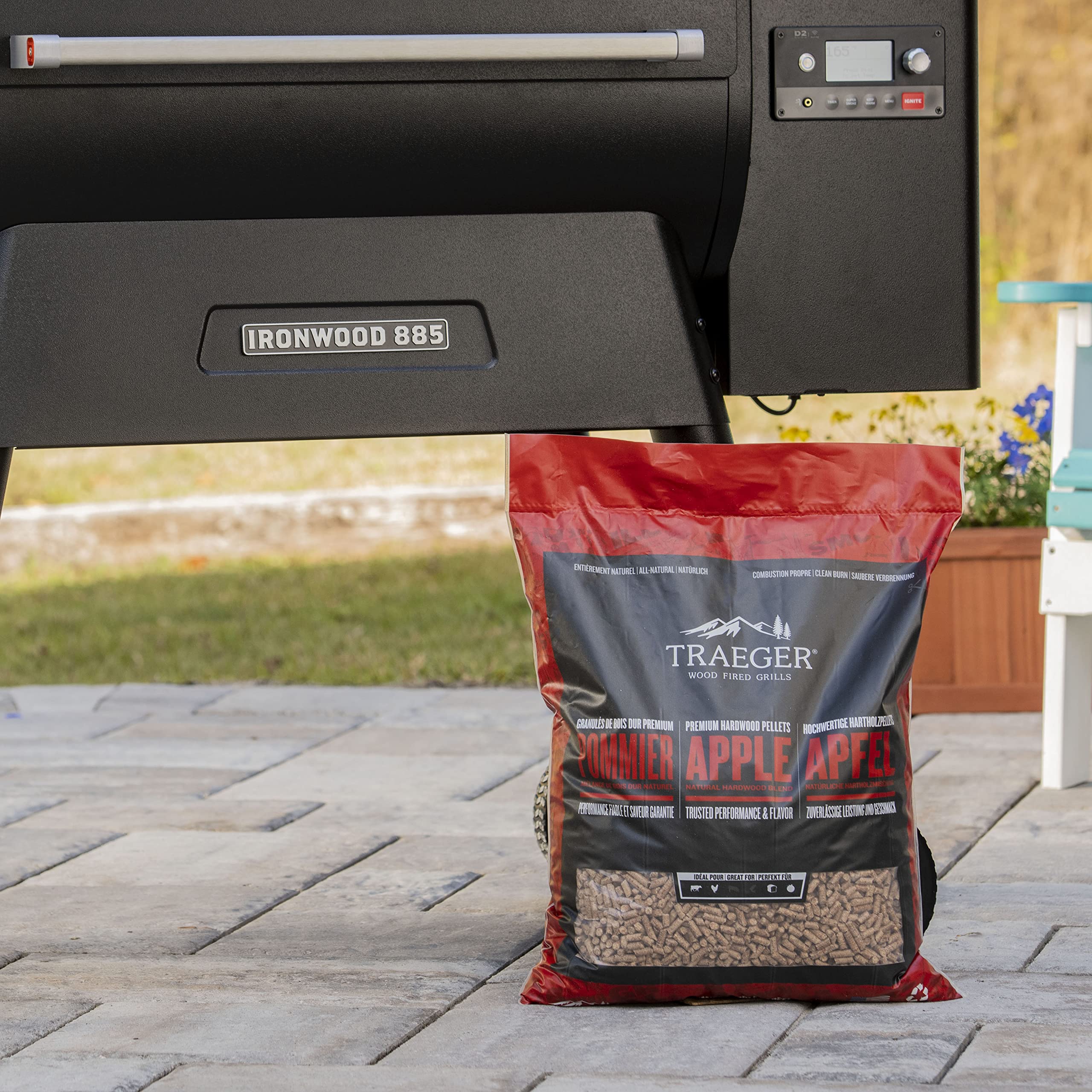 Traeger Grills Apple 100% All-Natural Wood Pellets for Smokers and Pellet Grills. BBQ, Bake, Roast, and Grill, 20 lb. Bag 🍁 All In One Marketplace Canada