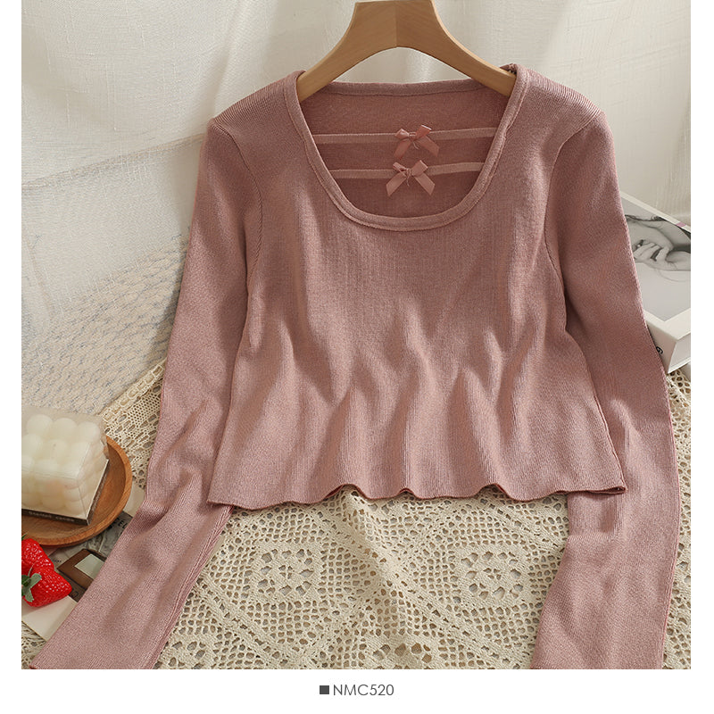 Women's Bow Knit Sweater – Long Sleeve Low Neck Knitwear