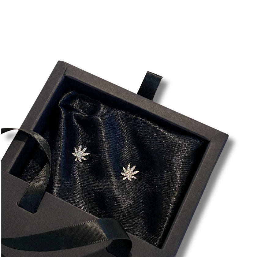 SILVER CANNABIS LEAF EARRING