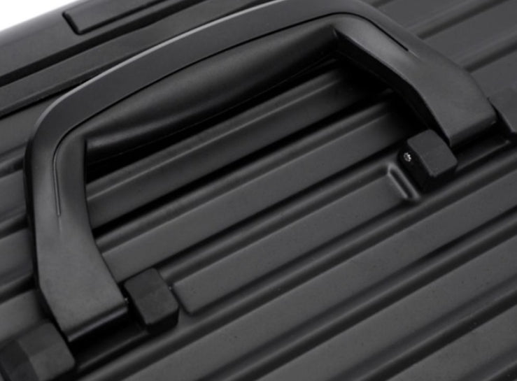 Aluminum Spinner Suitcase, Silver, Black, Gun Gray & Titanium Gold, 18–25 Inches