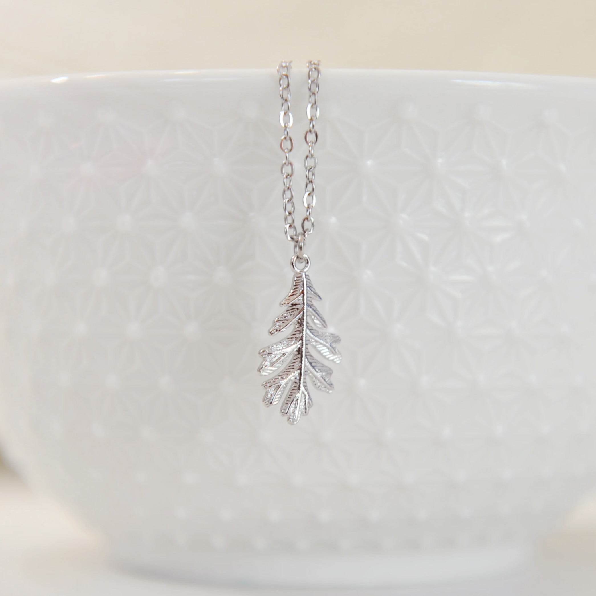 Oakley oak tree leaf necklace