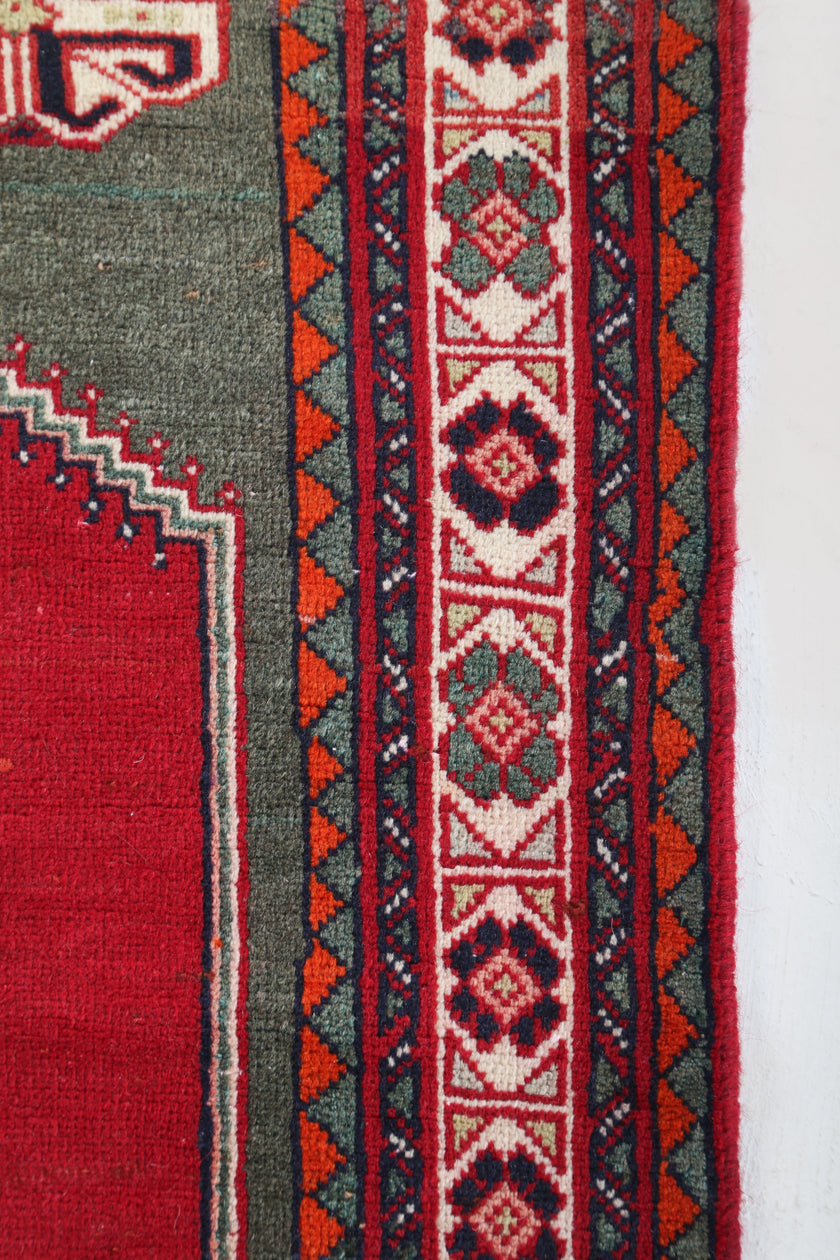 Persian Abadeh Rug | 2' 11