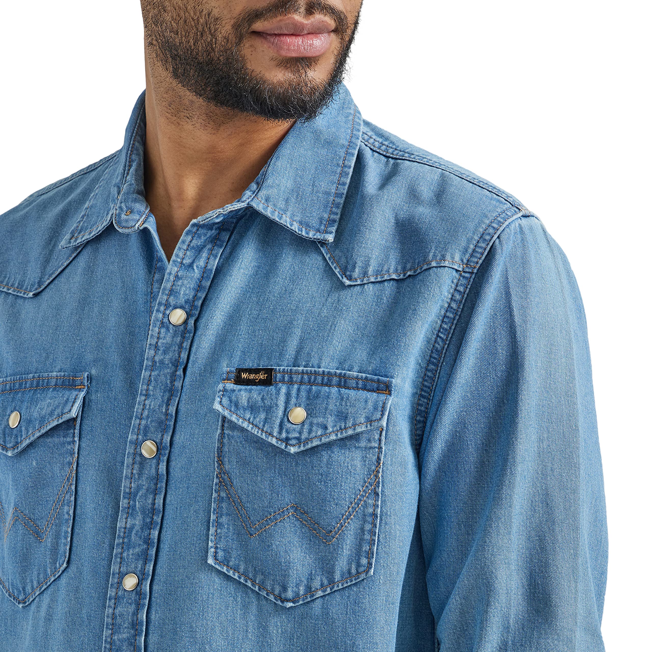 Wrangler Men's Iconic Denim Regular Fit Snap Shirt, Lake Wash, Large 🍁 All In One Marketplace Canada