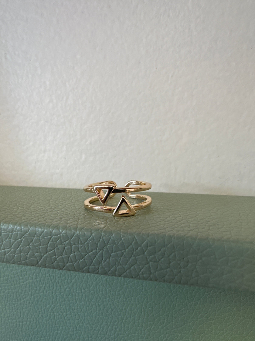 Standout Boutique Fire and Water Gold Ring