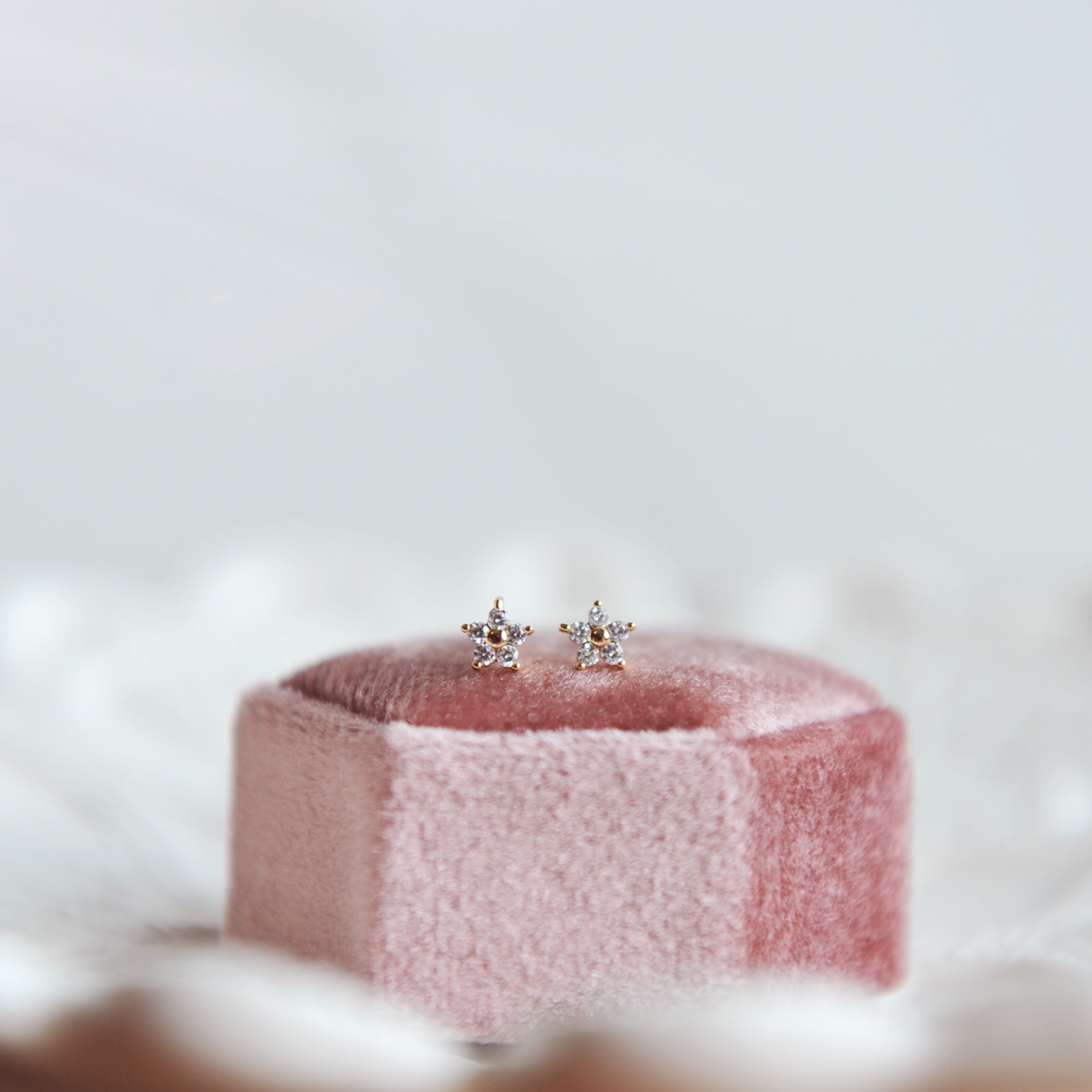 LUCY Sweet Little Dainty Flower Stud Earrings