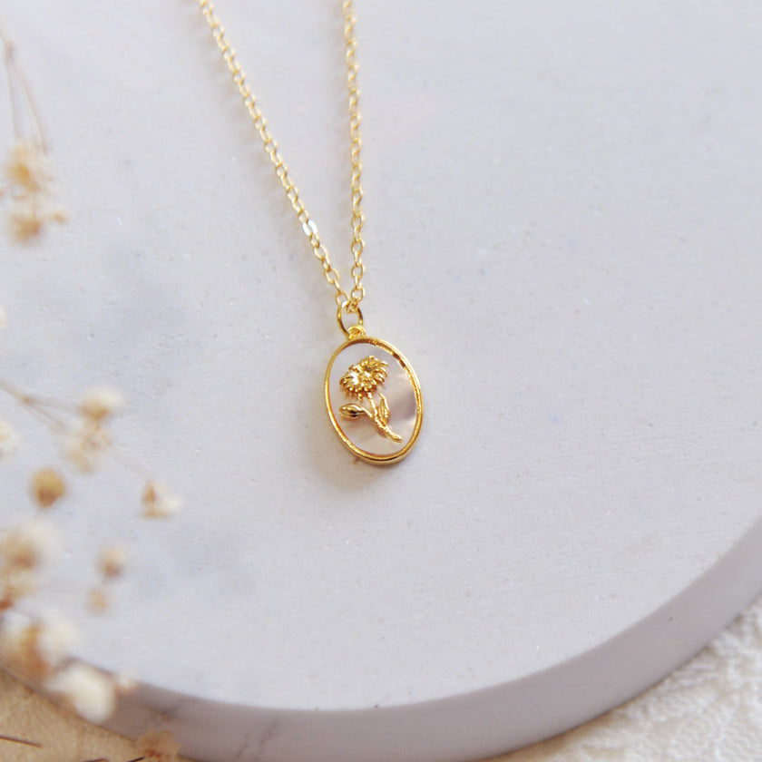 Flora Birth Flower Necklace
