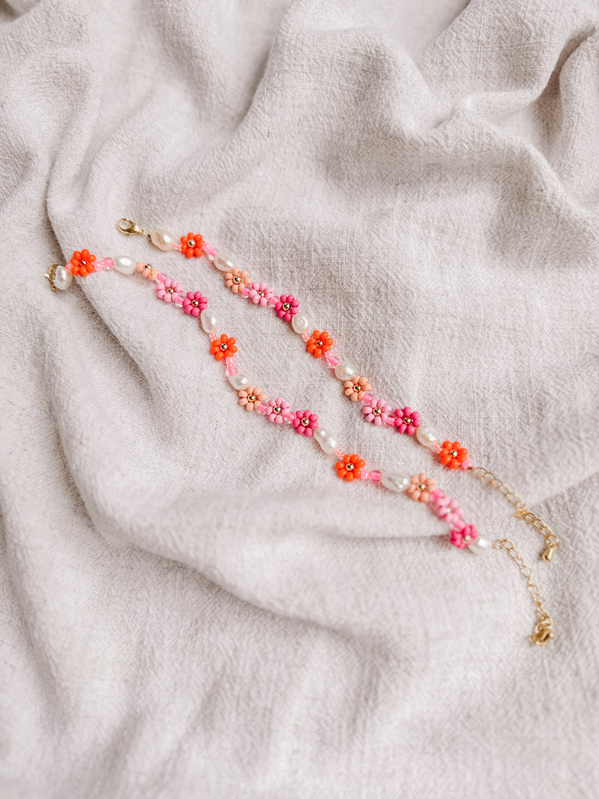 Daisy Brights Anklet in “Pink Grapefruit”