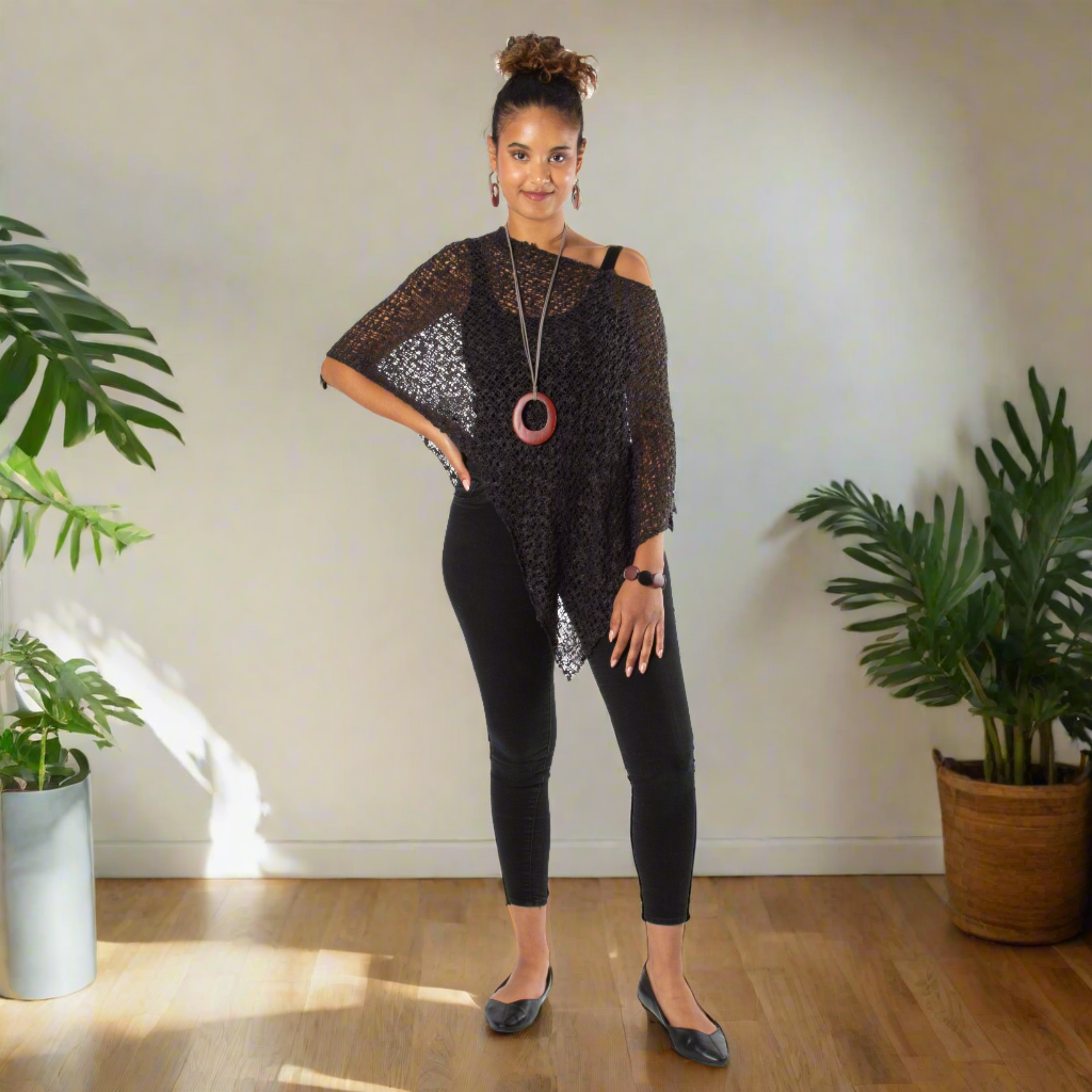 Short Popcorn Knit Poncho - Charcoal Black
