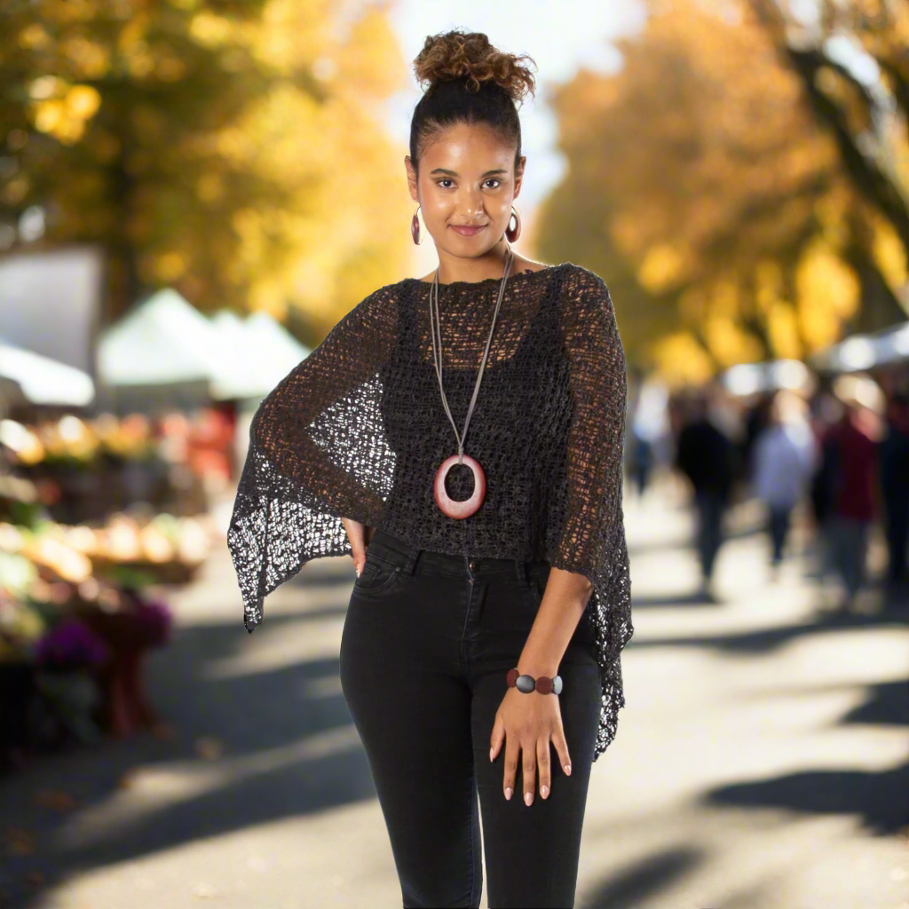 Short Popcorn Knit Poncho - Charcoal Black