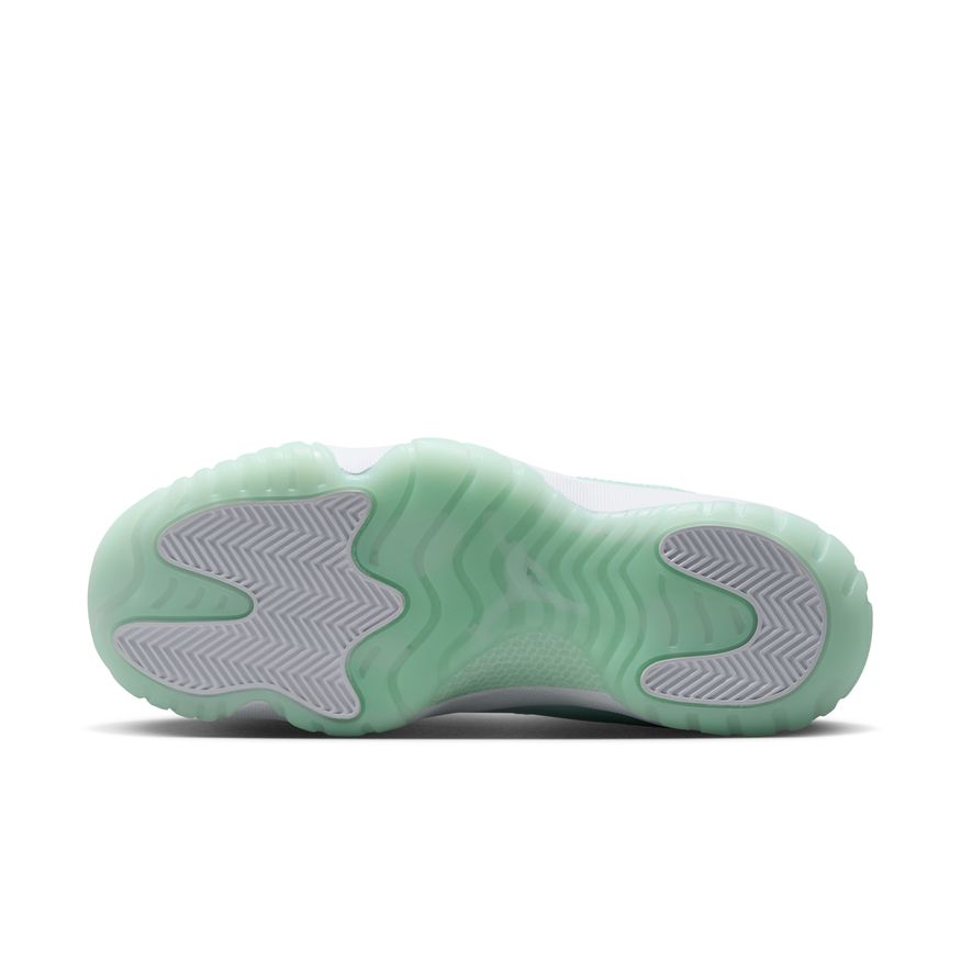 W Air Jordan 11 Retro Low 