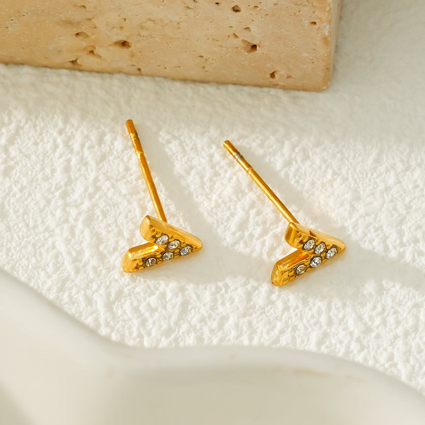 ALIVALDA Or : Mini boucles d'oreilles à puces en forme de 'V' avec zircone (CZ)