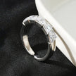 Style ALLY Or Blanc (Couleur Argentée) : Bague avec rangée de zircons.