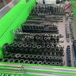 Rails organisateurs de prises en aluminium avec embouts en caoutchouc