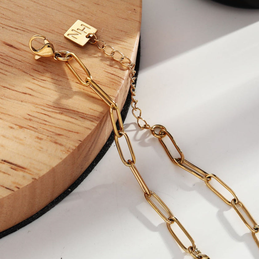 AMMA Gold : Collier à chaîne avec maillons plats et perles ovales