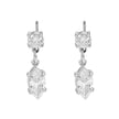 ANDALUSIA : Élégantes boucles d'oreilles pendantes en zircone (CZ) et chaîne en or blanc (ton argenté) – Un éclat intemporel pour toutes les occasions.