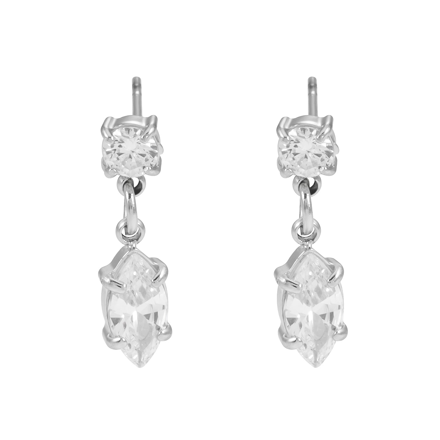 ANDALUSIA : Élégantes boucles d'oreilles pendantes en zircone (CZ) et chaîne en or blanc (ton argenté) – Un éclat intemporel pour toutes les occasions.