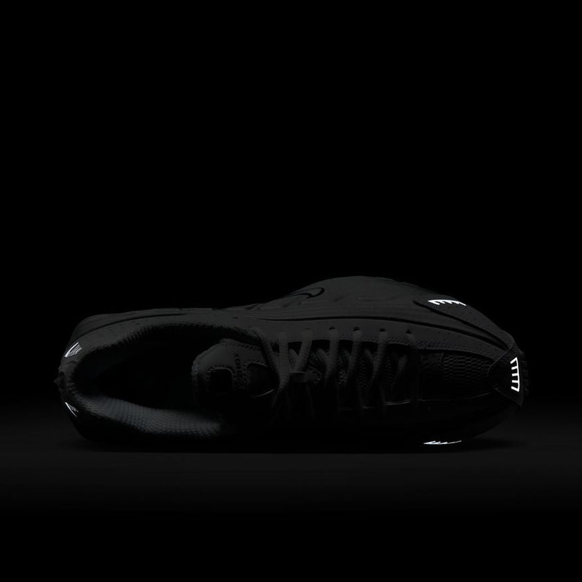 W Nike Shox R4 AR3565-102