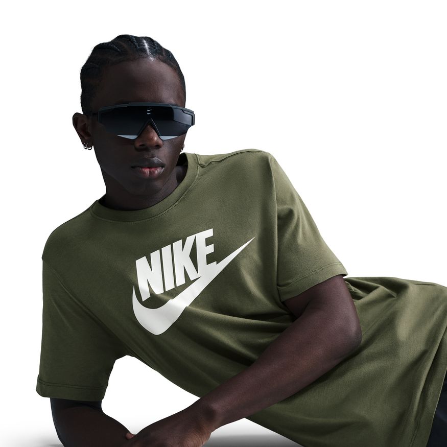 M Nike Sportswear AR5004-222