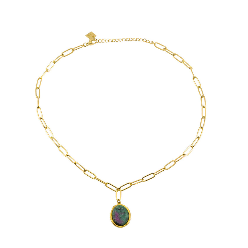 ASAMI : Chaîne contemporaine à maillons plats, sur laquelle est accroché un pendentif ovale en zoïsite rubiné.