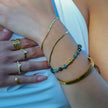 Style ATTILI : Bracelet minimaliste classique en or.