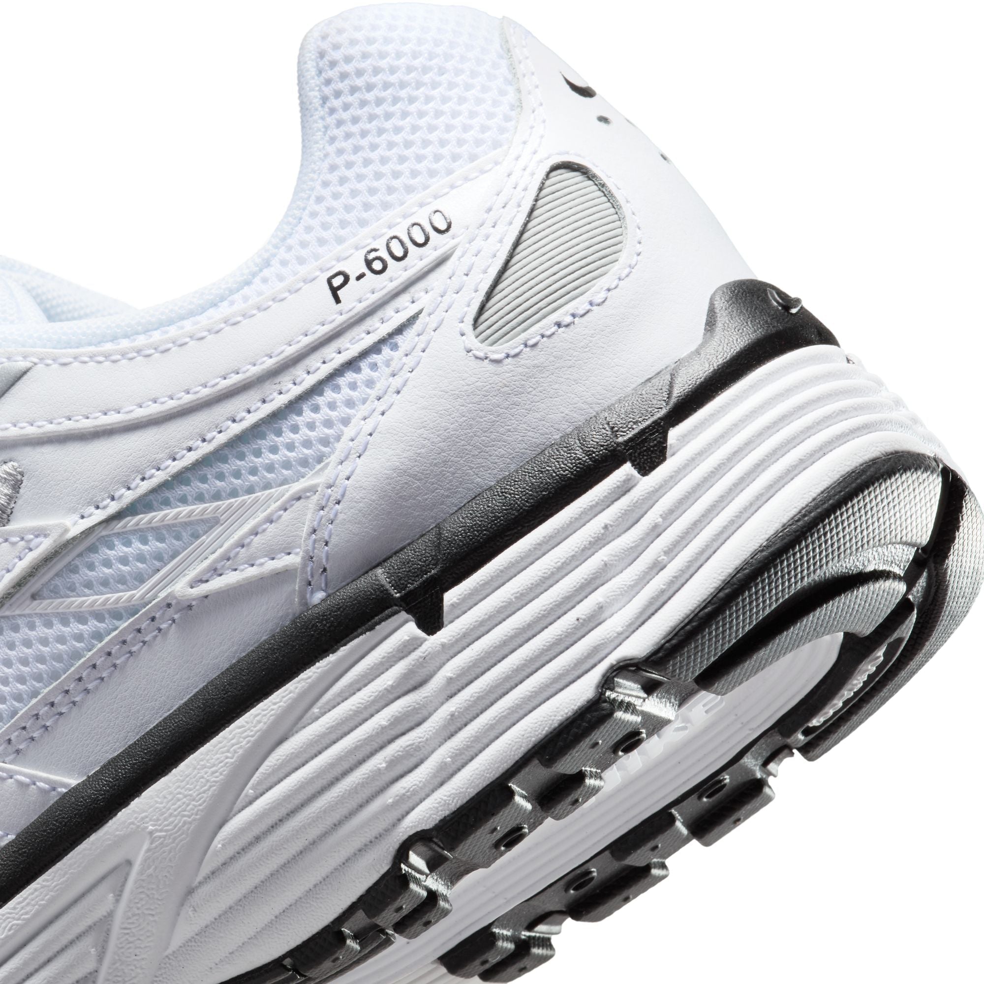 M Nike P-6000 CD6404-107