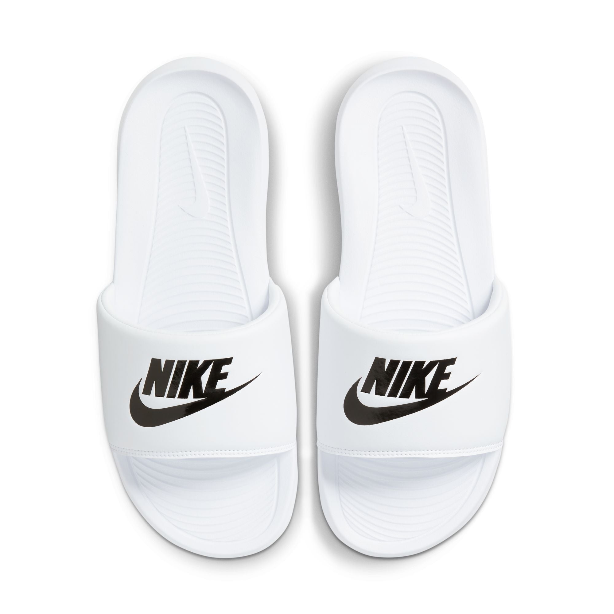 Nike Victori One CN9675-100