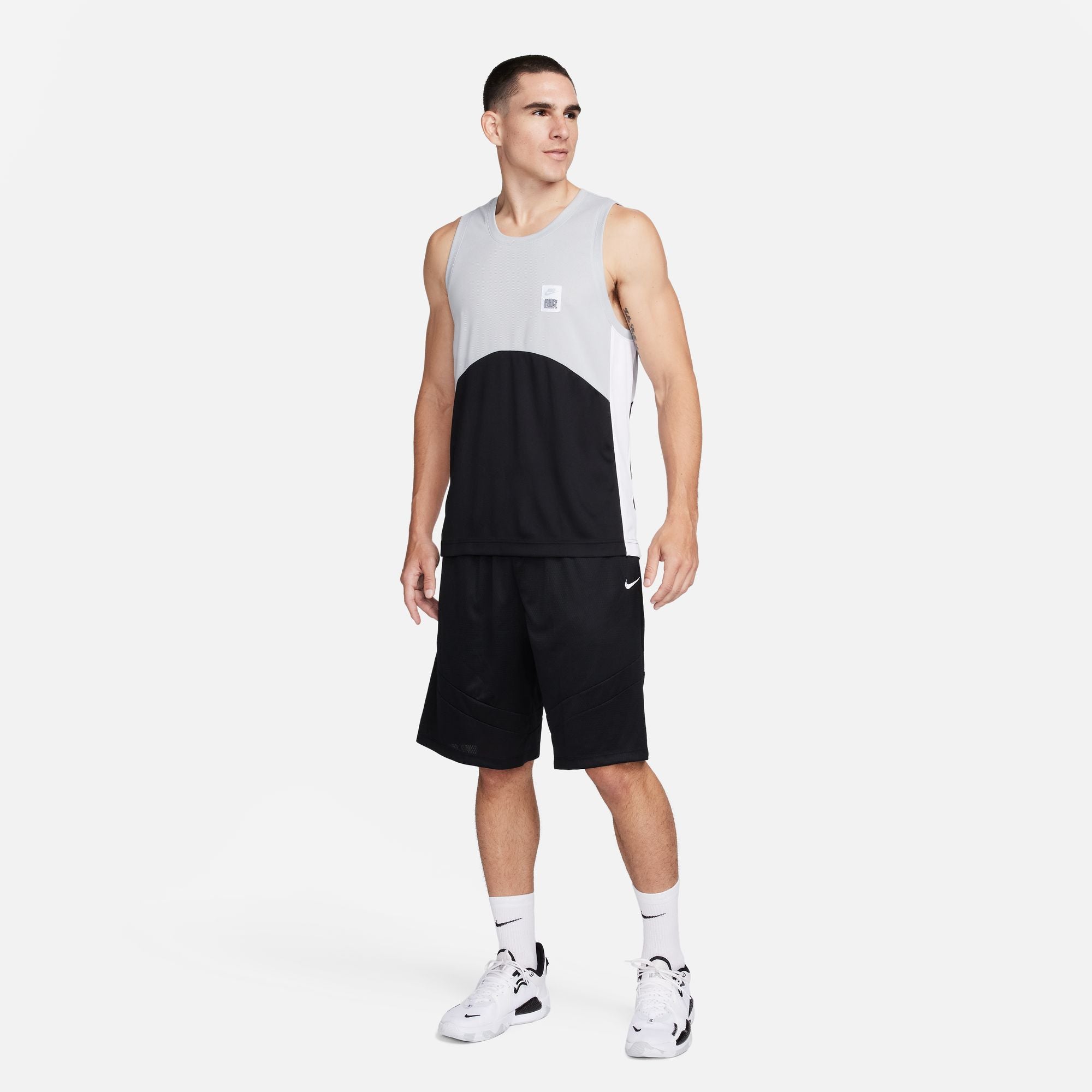 M Nike Icon DQ5822-016