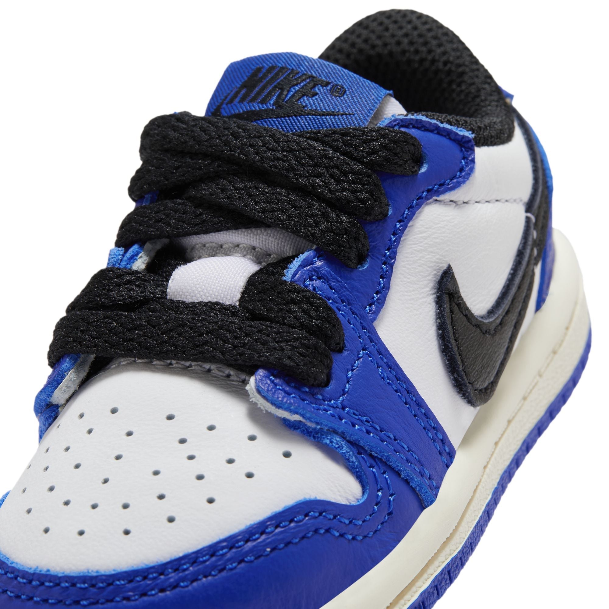 Y Jordan 1 Retro Low 