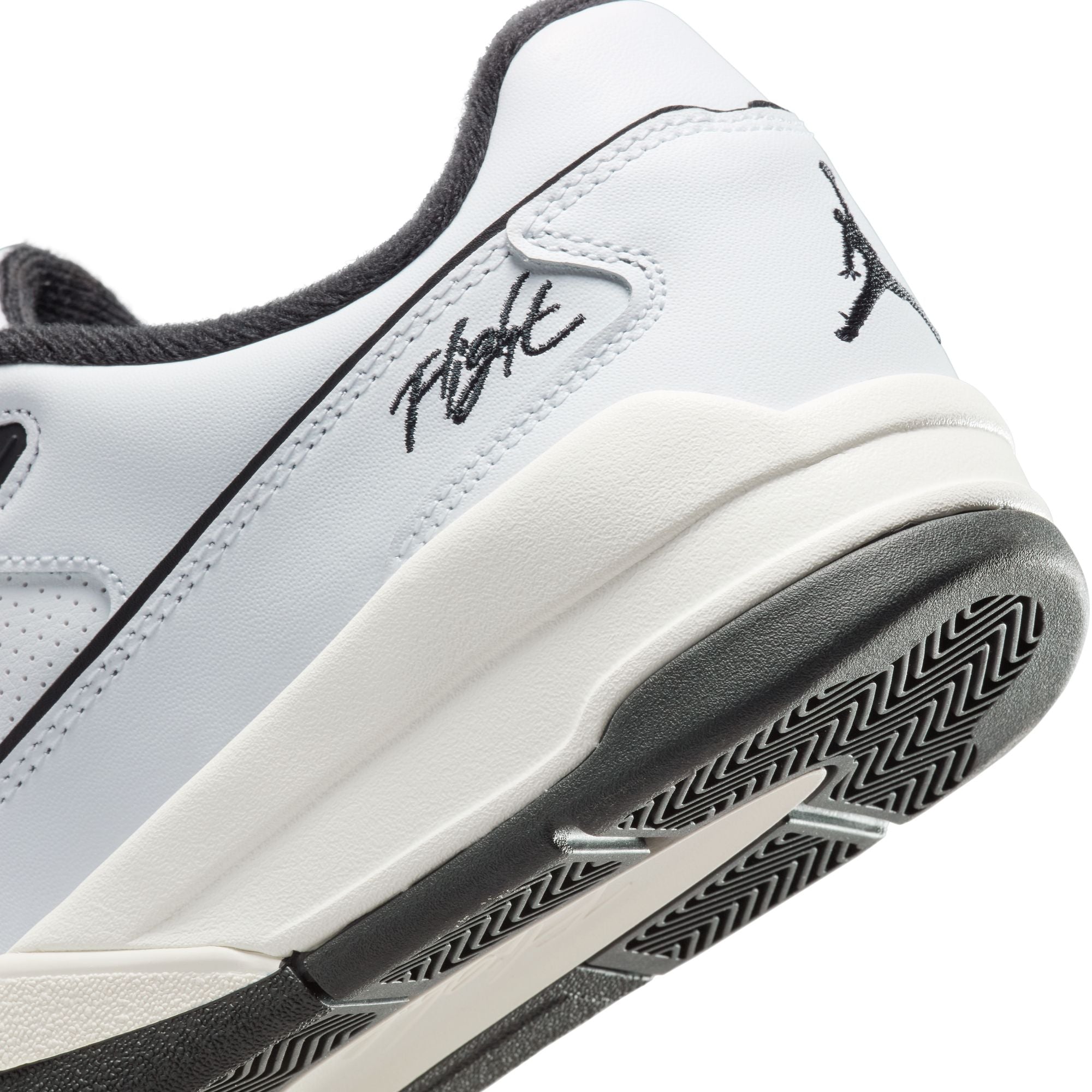M Jordan Flight Court HF3255-100
